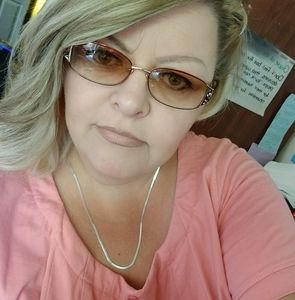 Meet your Posher, Michele